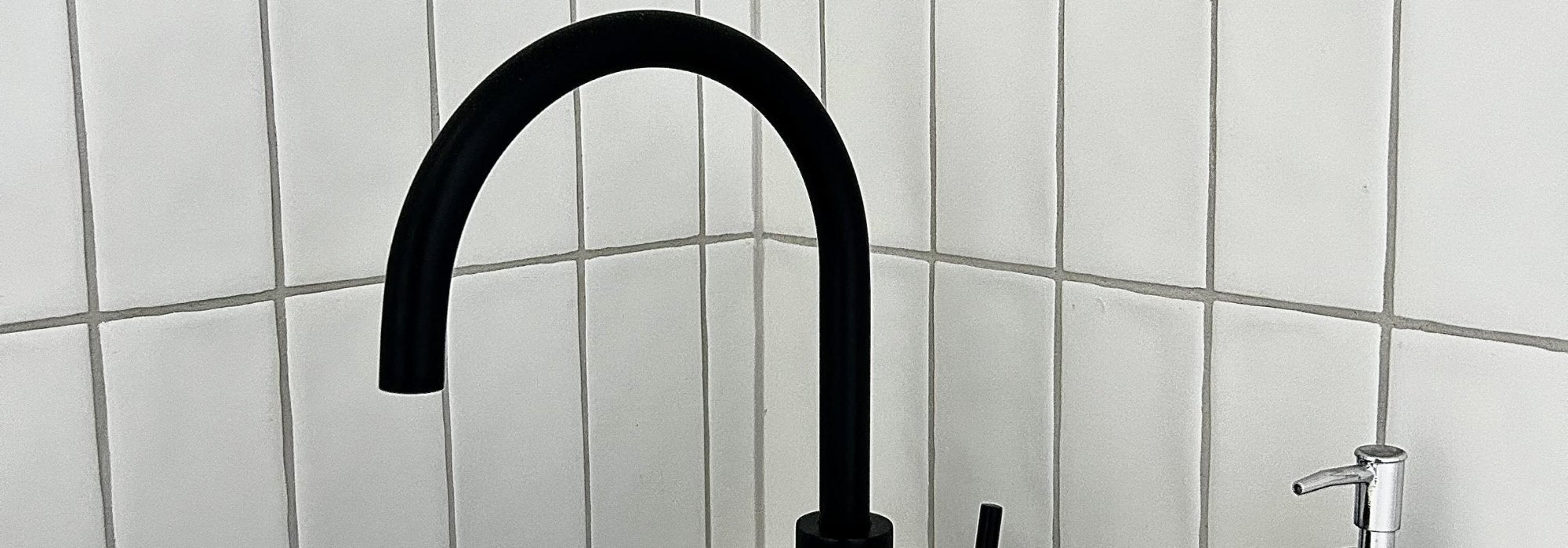 Laundry Tubs, Cabinets, & Troughs