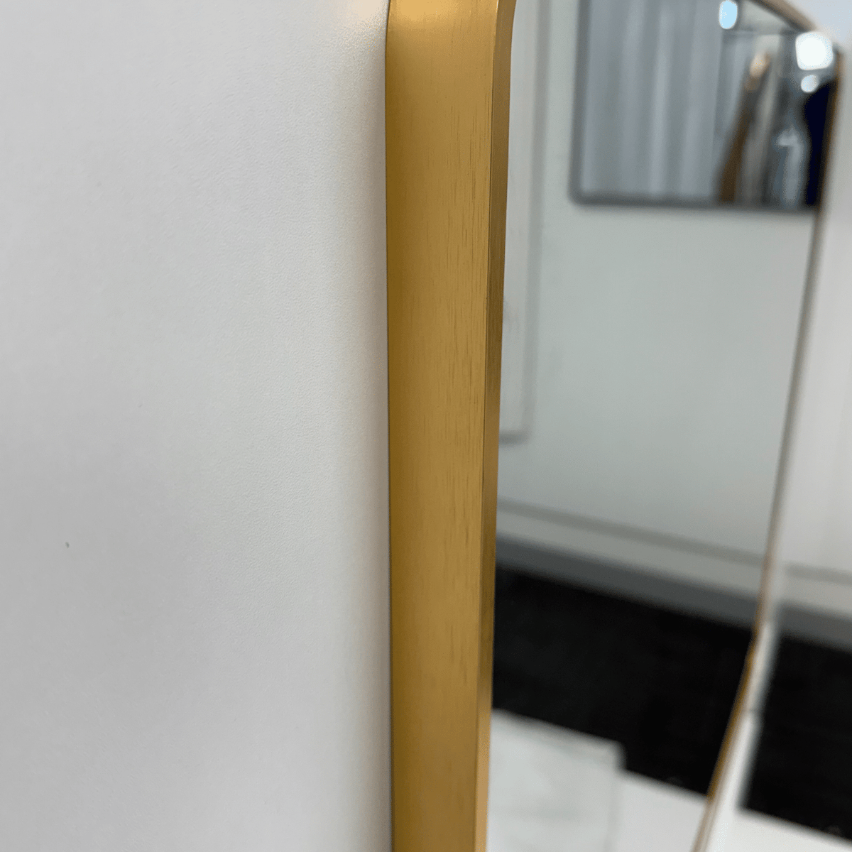 Rounded Edge Wall Mirror – 100cm x 80cm Black / Gold Aluminium Frame