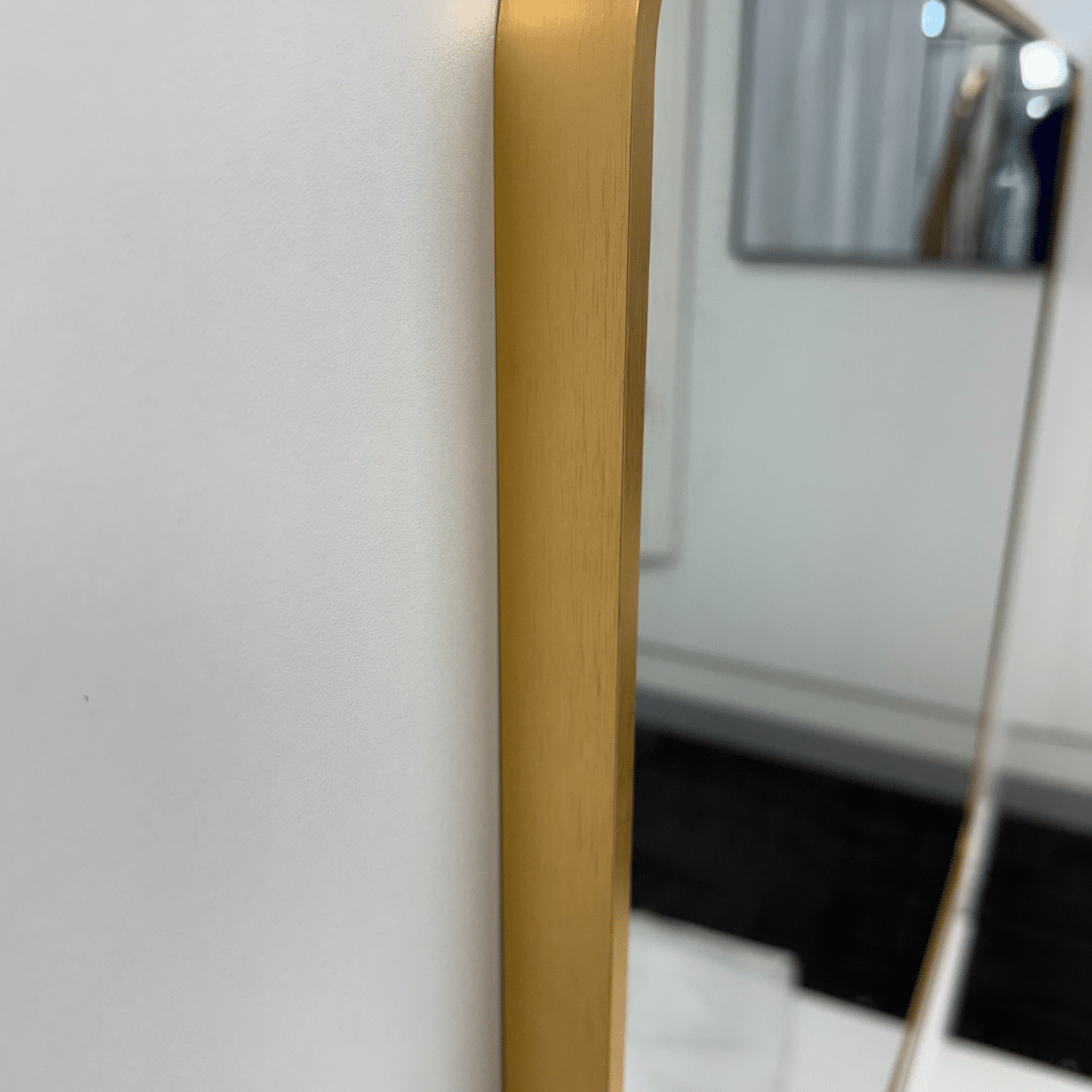 Rounded Edge Wall Mirror – 100cm x 80cm Black / Gold Aluminium Frame