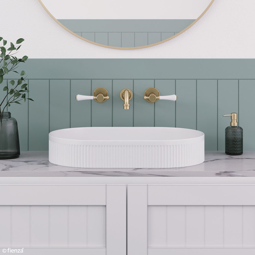 Lillian Lever Basin Set