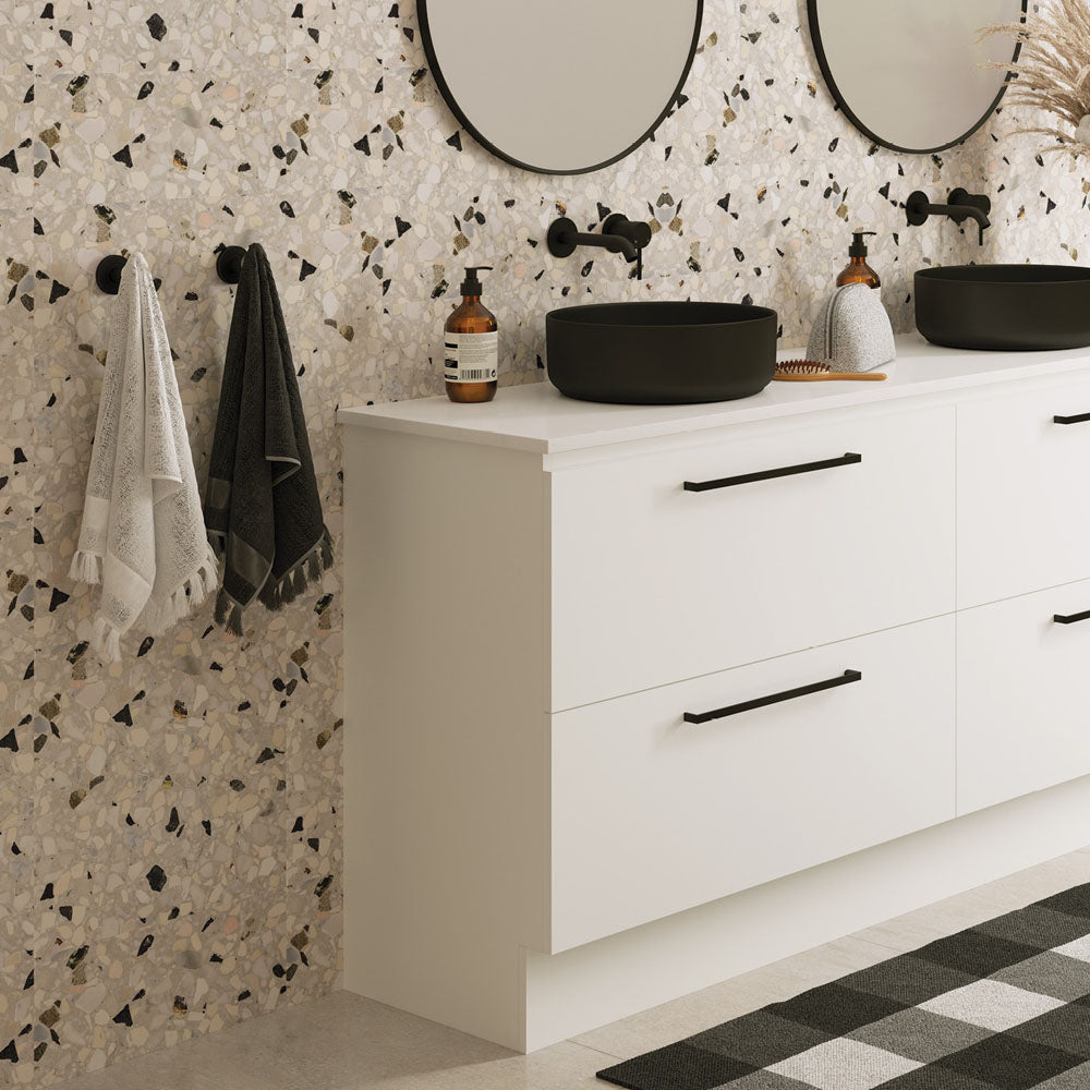 Kaya Robe Hook, Matte Black