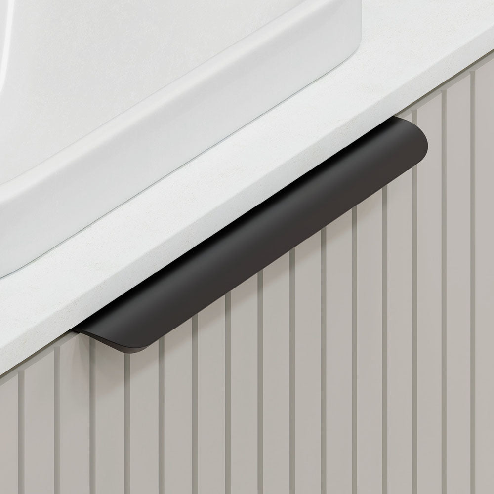 Edge 40mm Curved Pull Handle, Matte Black