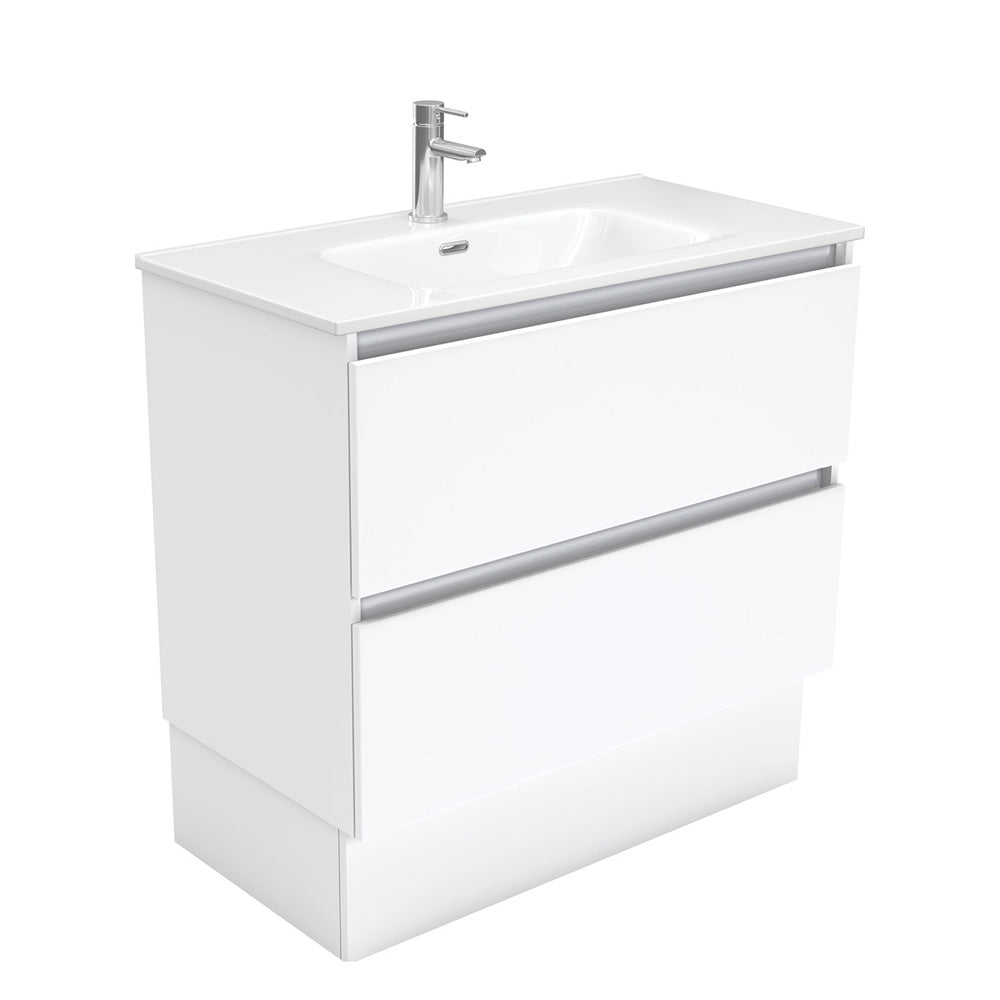 Joli Quest 900 Vanity On Kickboard