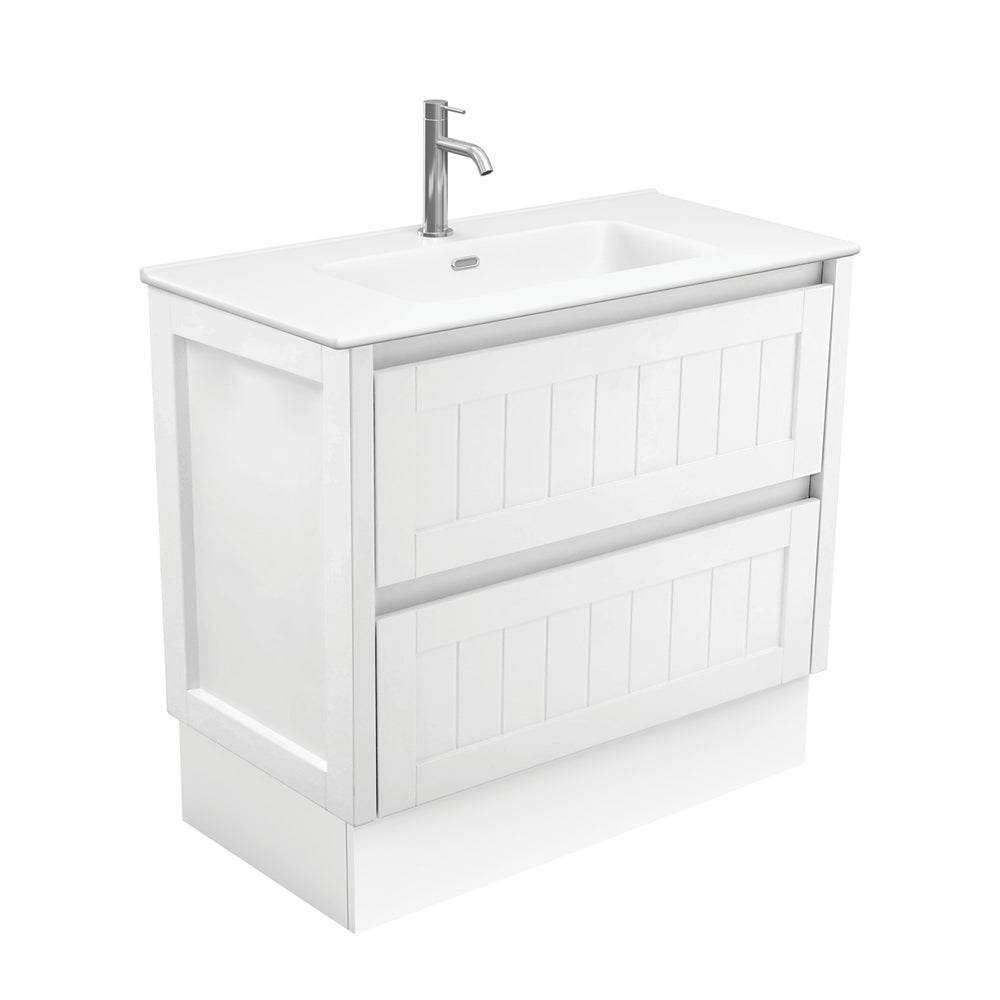 Joli Matte Hampton 900 Vanity on Kickboard