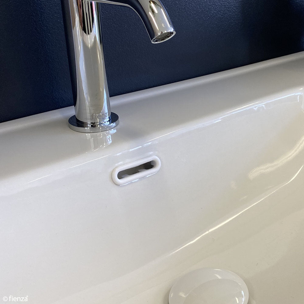 Joli Overflow Plastic Ring, White