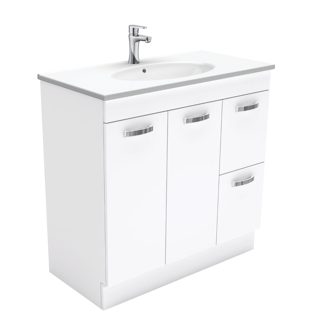 Rotondo Unicab 900 Vanity On Kickboard