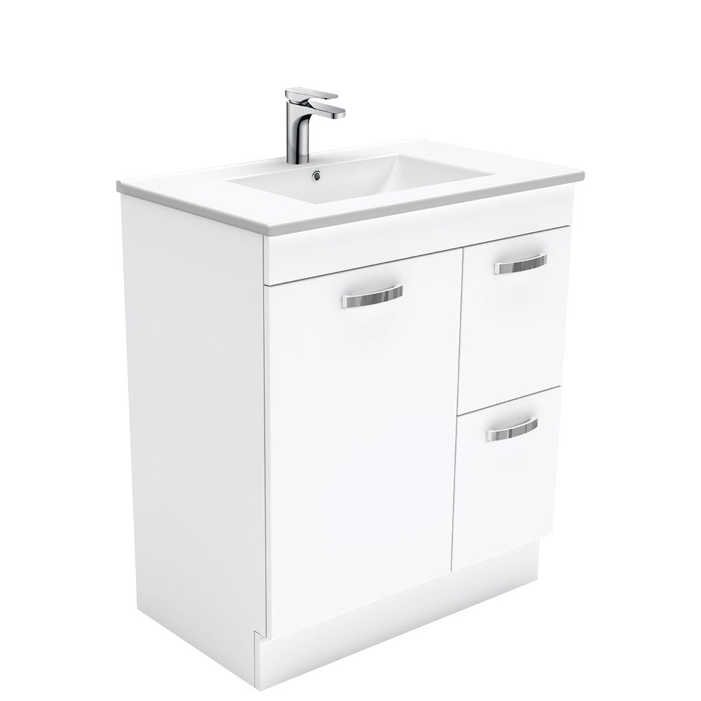Dolce Unicab 750 Vanity On Kickboard